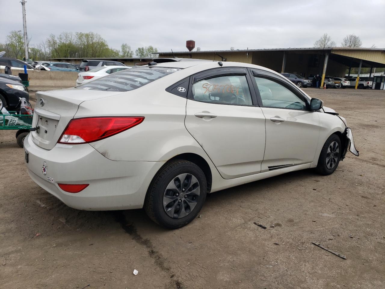 KMHCT4AEXGU003881 2016 Hyundai Accent Se