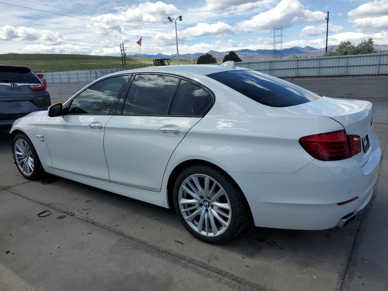 WBAFU9C56BC278393 2011 BMW 550 Xi