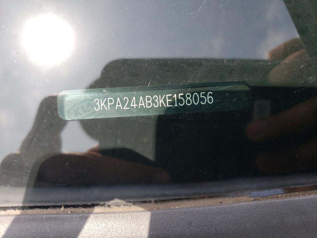 3KPA24AB3KE158056 2019 Kia Rio S