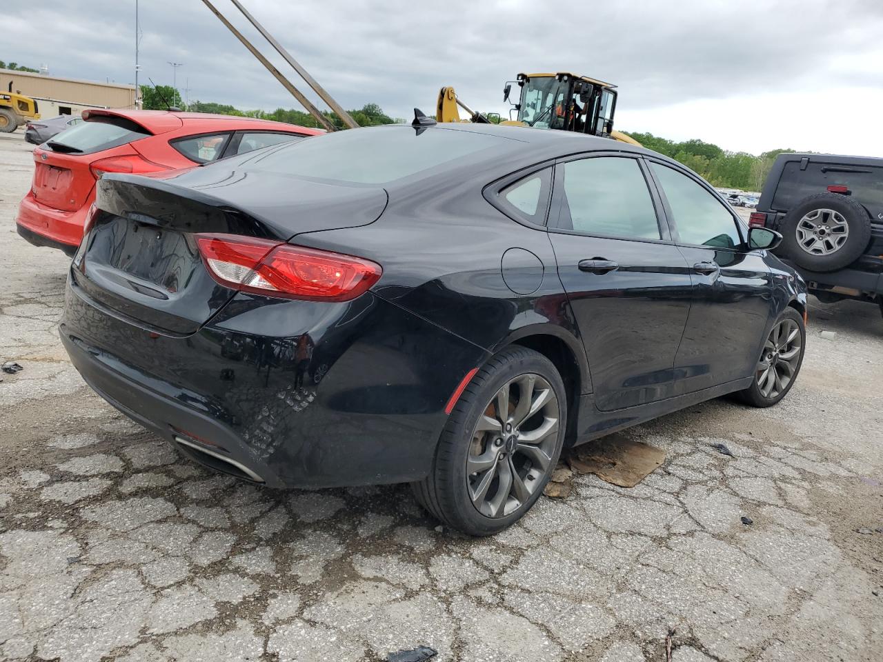 2015 Chrysler 200 S vin: 1C3CCCBG1FN638161