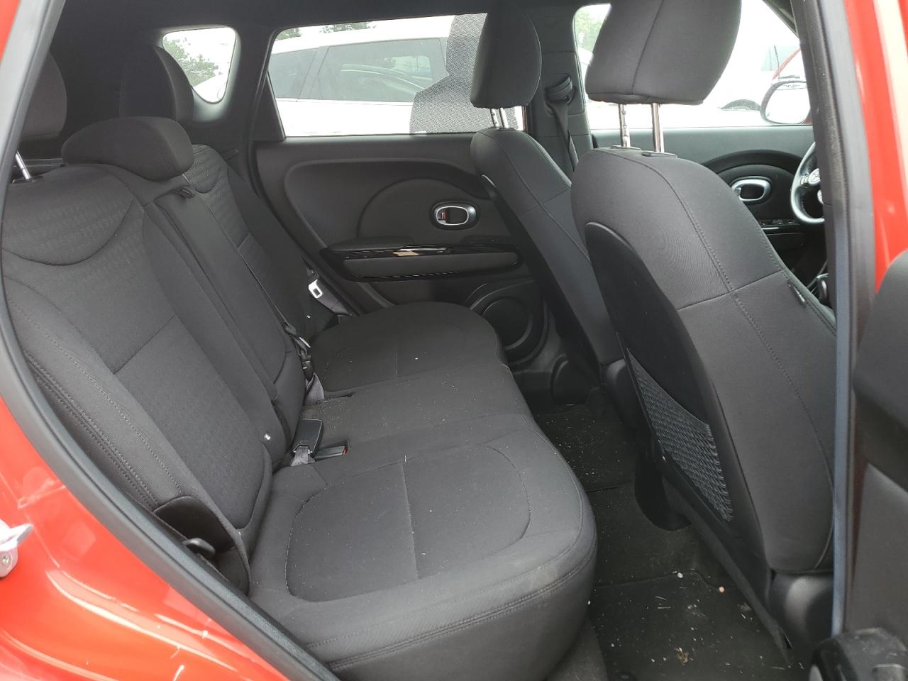 KNDJX3A50F7761686 2015 Kia Soul !