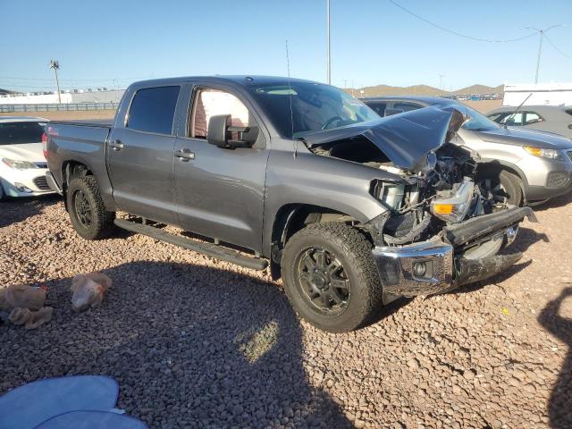 2017 Toyota Tundra Crewmax Sr5 VIN: 5TFDW5F10HX604762 Lot: 49463524