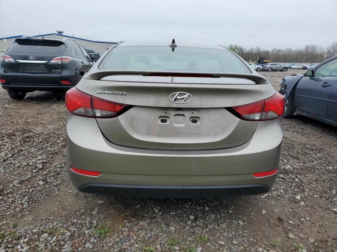 5NPDH4AE1GH654000 2016 Hyundai Elantra Se