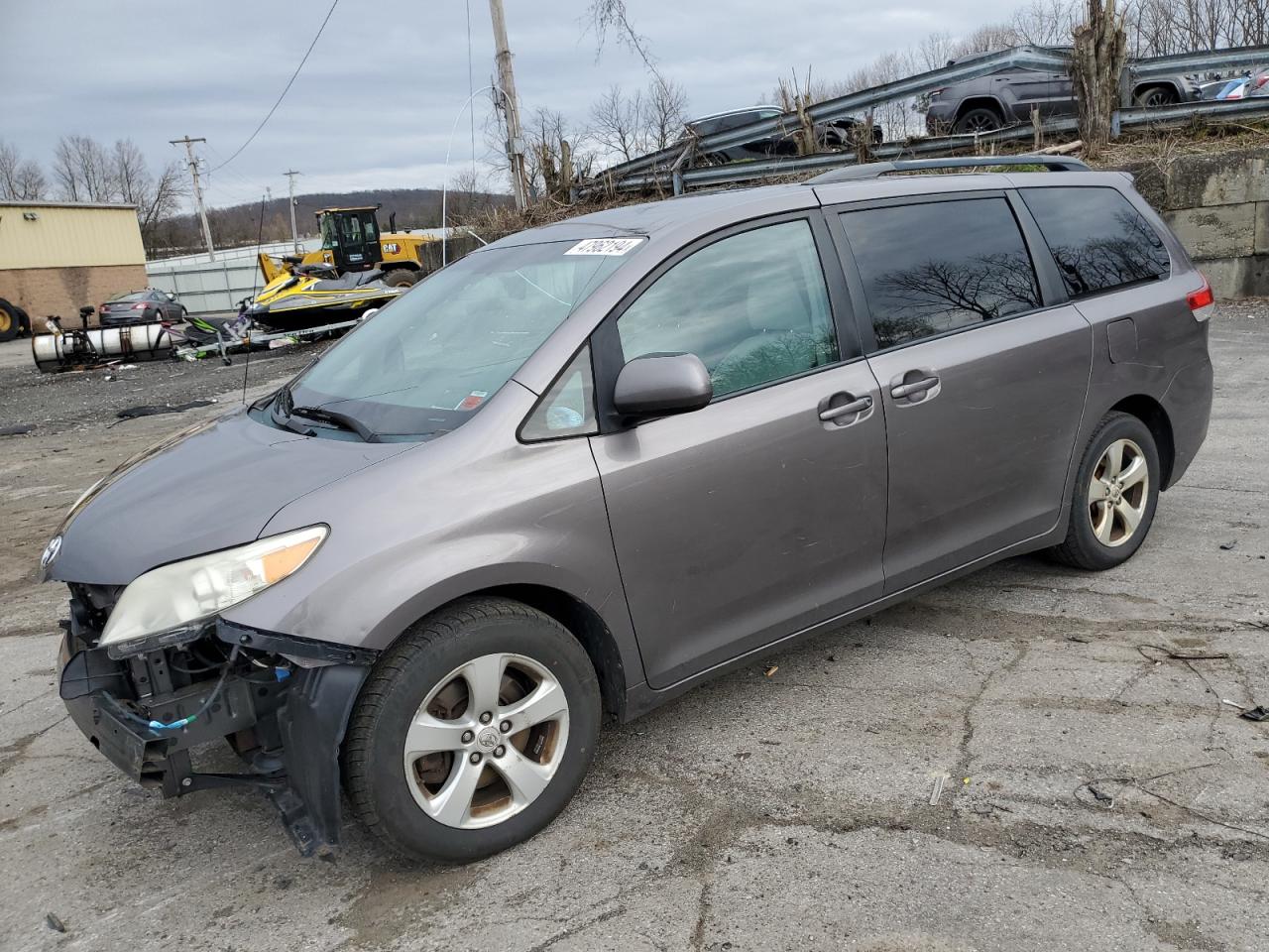 5TDKK3DC1BS046235 2011 Toyota Sienna Le