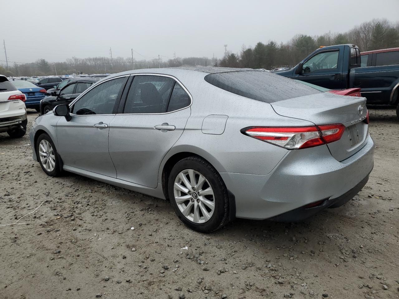 4T1B11HK0JU135907 TOYOTA CAMRY 2018