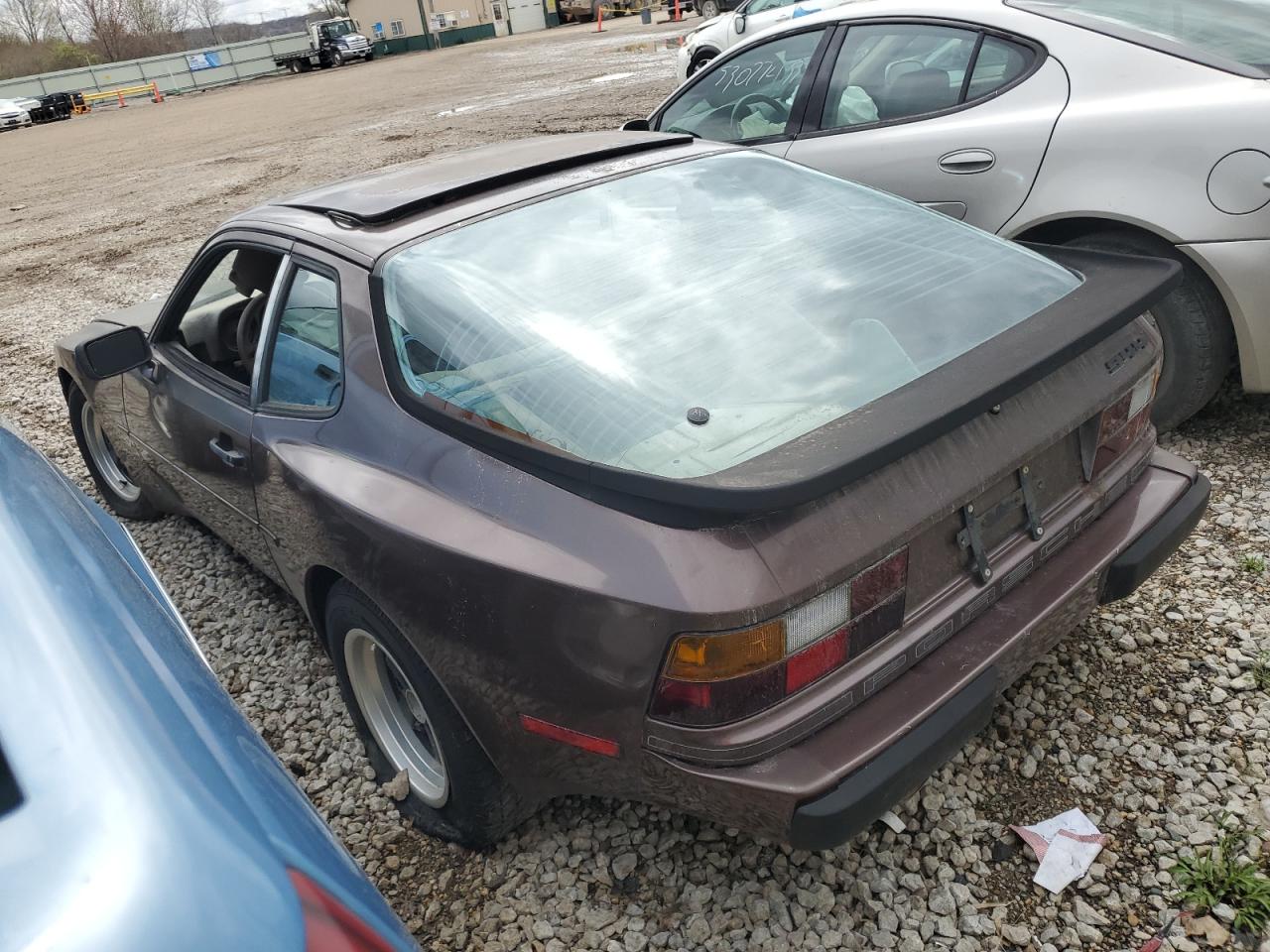 WP0AA0941FN475496 1985 Porsche 944