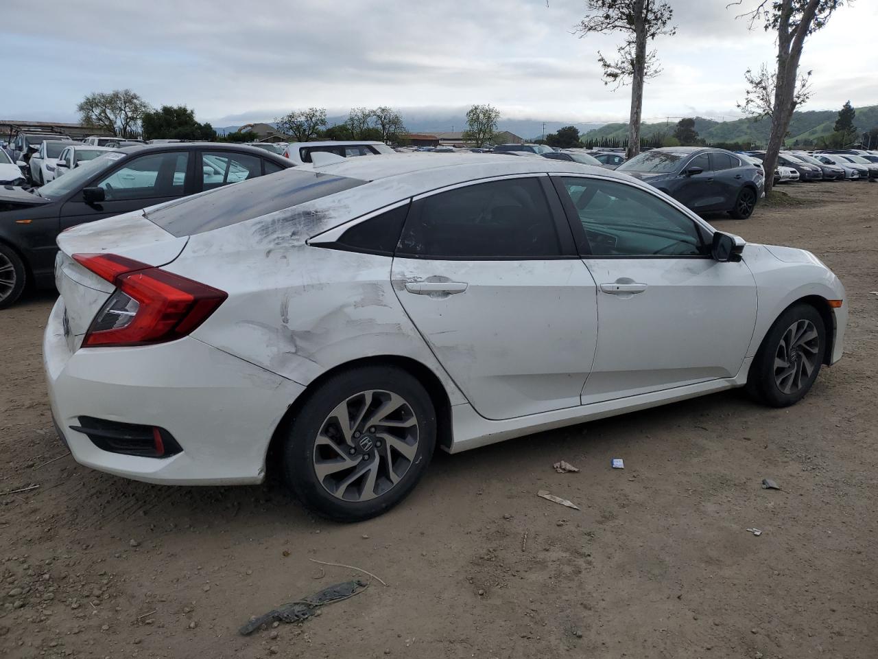 2HGFC2F70JH514219 2018 Honda Civic Ex