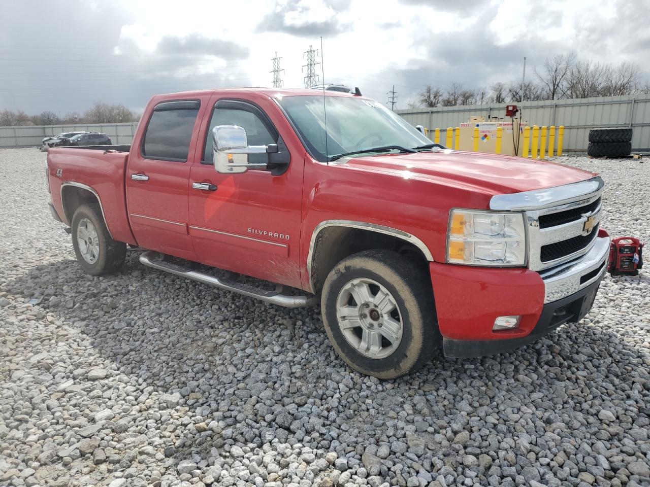 3GCPKSE39BG186045 2011 Chevrolet Silverado K1500 Lt