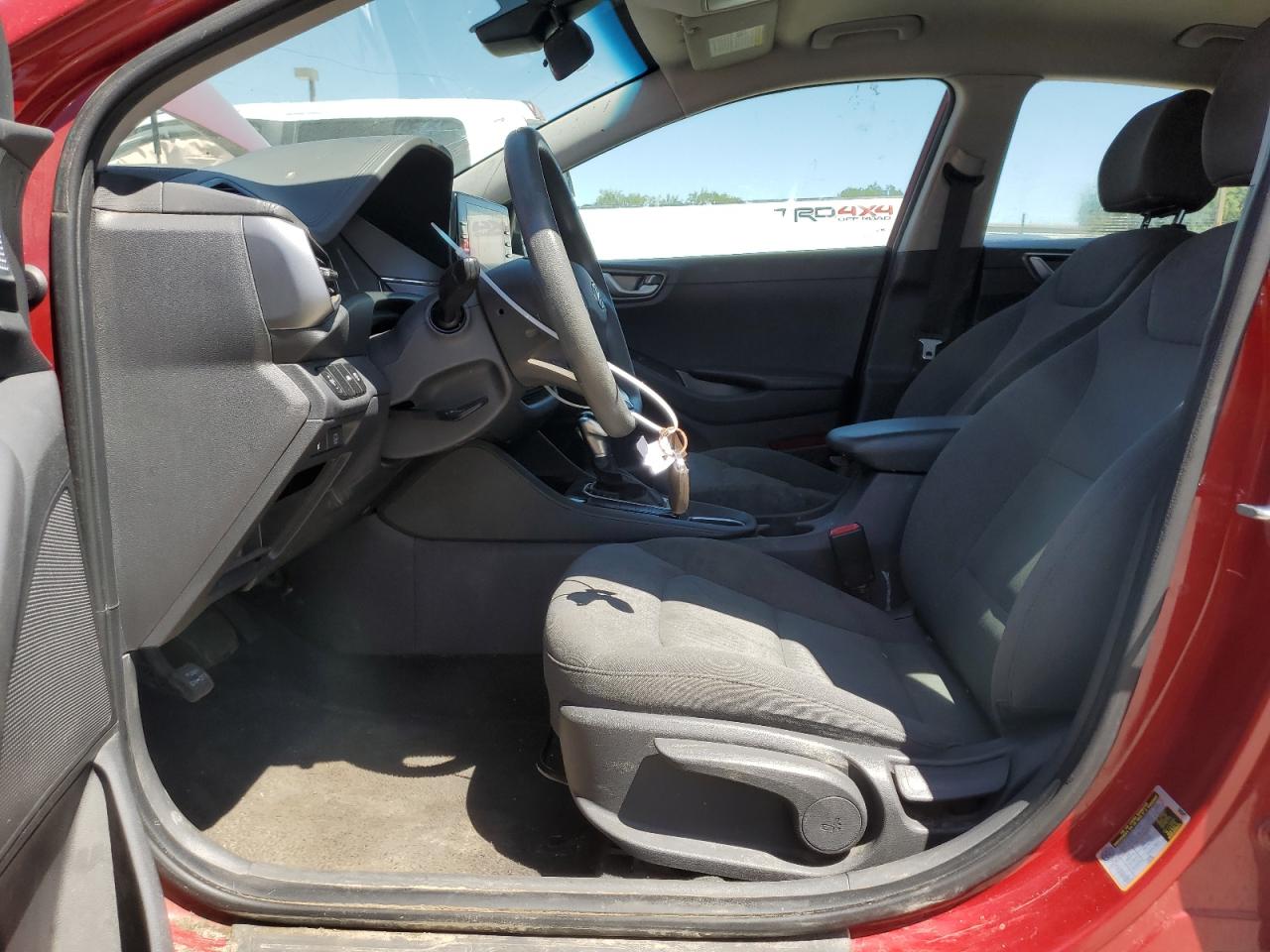 KMHC65LC8LU239335 2020 Hyundai Ioniq Blue