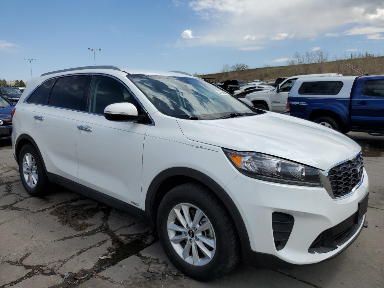 2019 Kia Sorento L vin: 5XYPGDA33KG432735