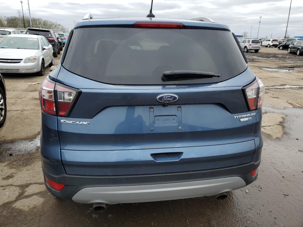 1FMCU9J95JUA70778 FORD ESCAPE 2018