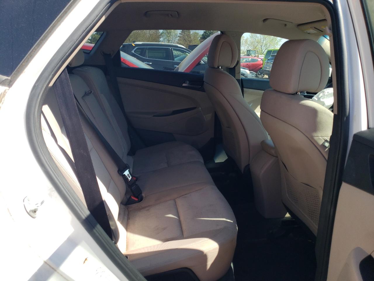 KM8J23A42GU156878 2016 Hyundai Tucson Se