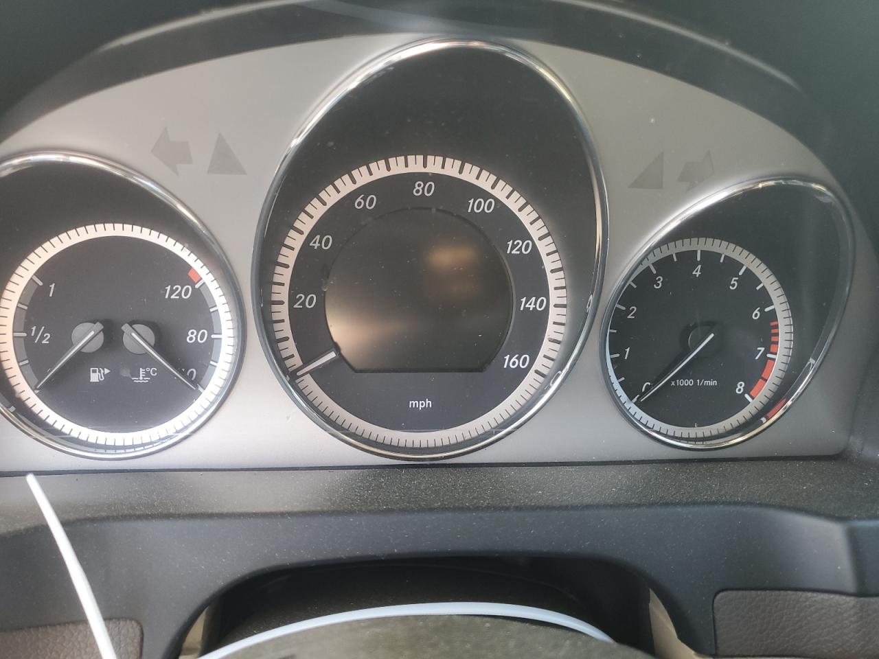 WDDGF5EB8BR171863 2011 Mercedes-Benz C 300