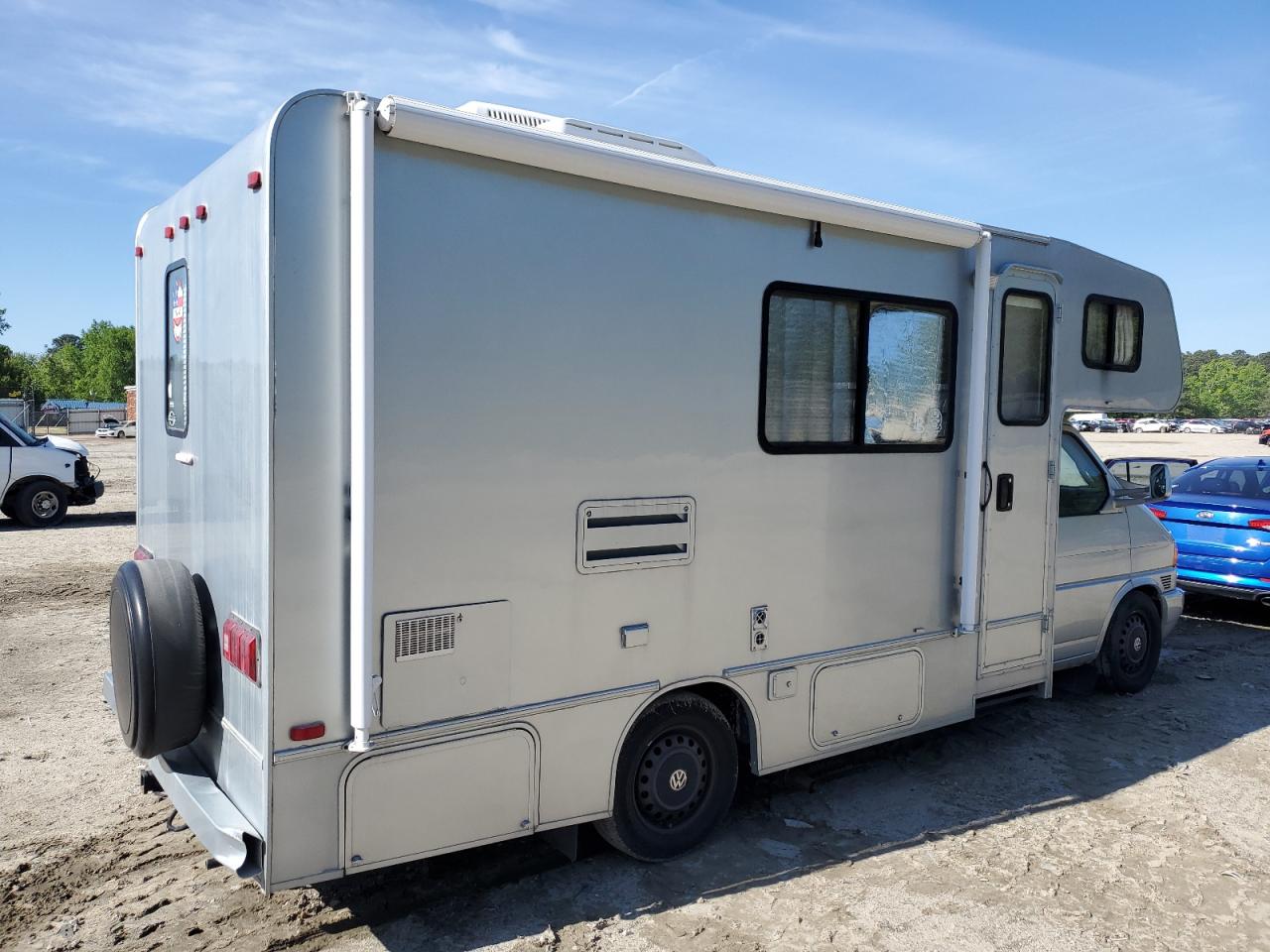 WV3AB47082H106256 2002 Volkswagen Eurovan