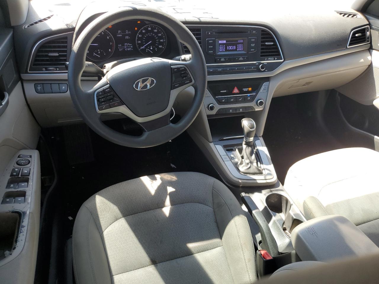 KMHD74LF8HU359360 2017 Hyundai Elantra Se