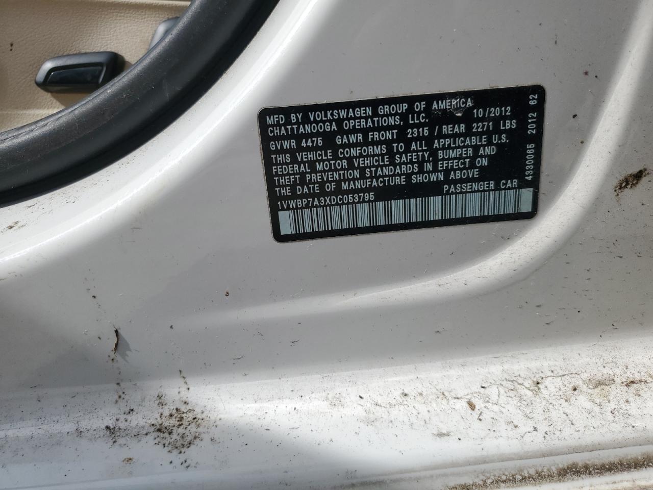 1VWBP7A3XDC053795 2013 Volkswagen Passat Se