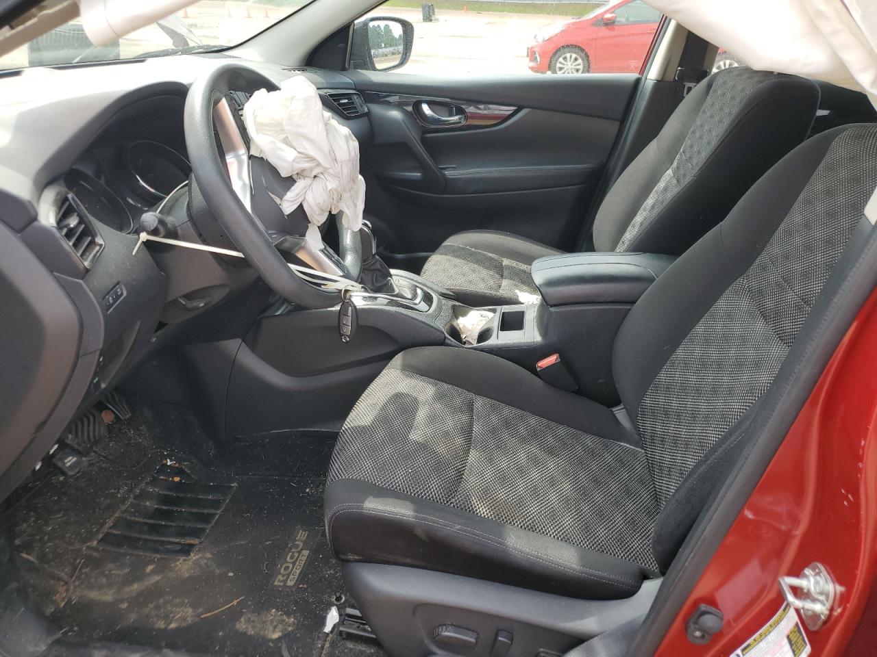 JN1BJ1CP0KW221556 2019 Nissan Rogue Sport S