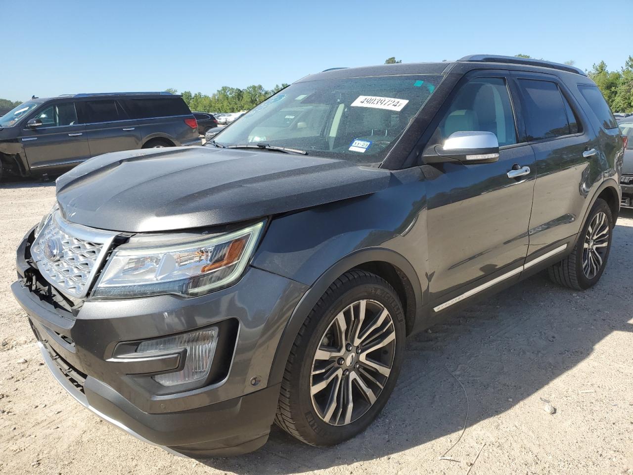 1FM5K8HT9HGA73217 2017 Ford Explorer Platinum