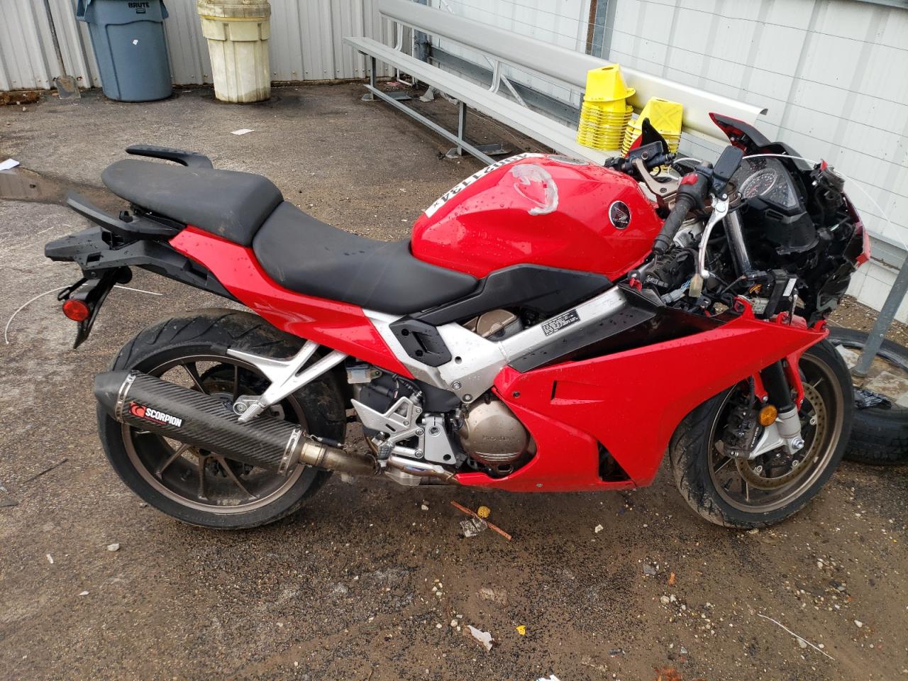 JH2RC7916FK100062 2015 Honda Vfr800 F