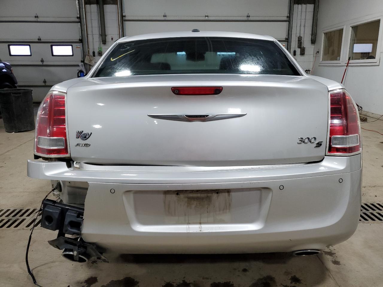 2C3CCAJT9CH217215 2012 Chrysler 300 S