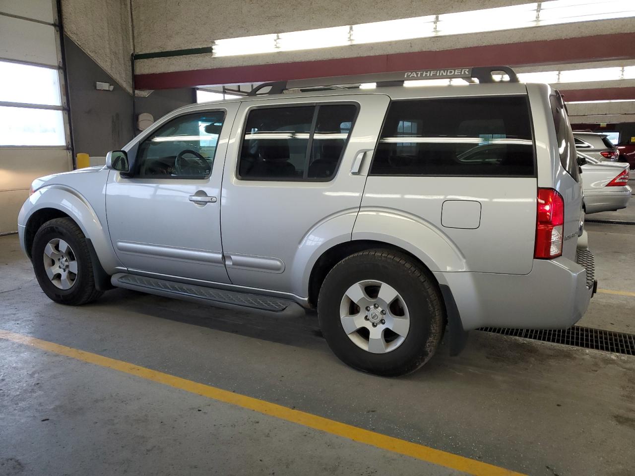 5N1AR18W96C651252 2006 Nissan Pathfinder Le