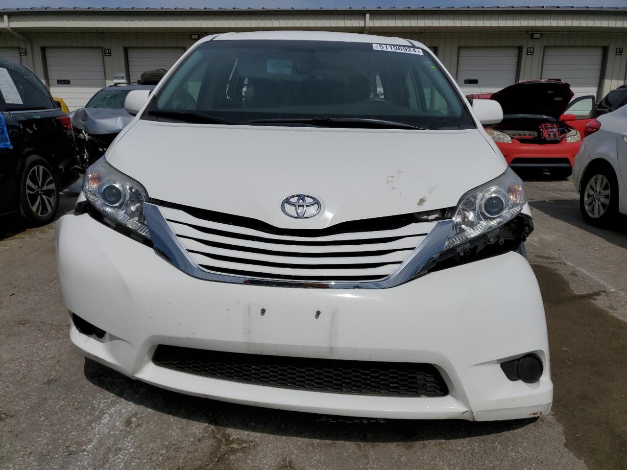 2016 Toyota Sienna Le vin: 5TDKK3DC4GS733460