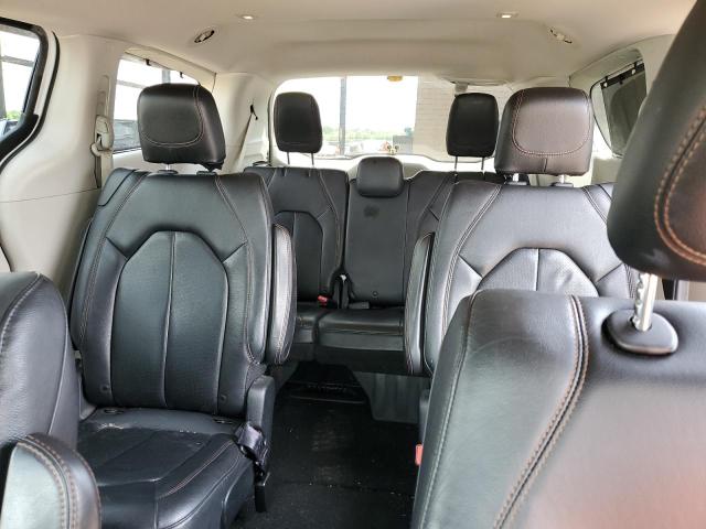 2019 Chrysler Pacifica - Image 10