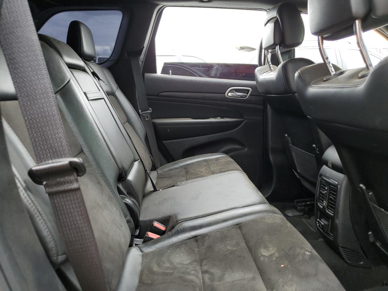 1C4RJFAG4MC534271 2021 Jeep Grand Cherokee Laredo