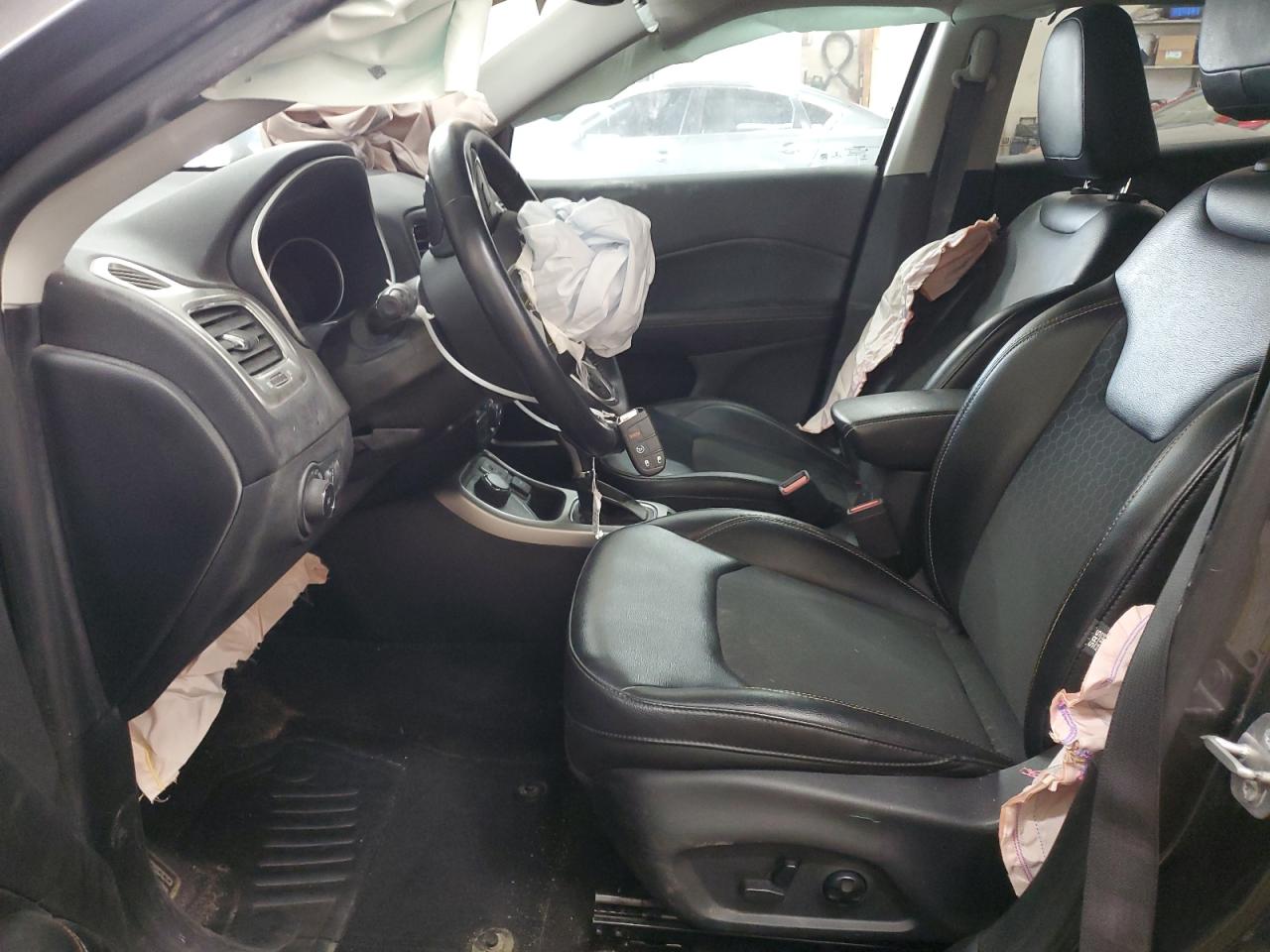 3C4NJDBB7JT185340 2018 Jeep Compass Latitude