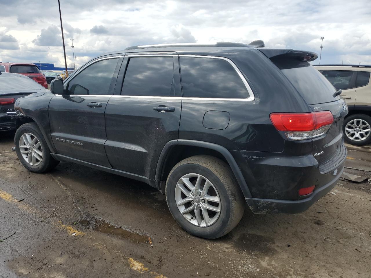 2018 Jeep Grand Cherokee Laredo vin: 1C4RJFAG2JC303705