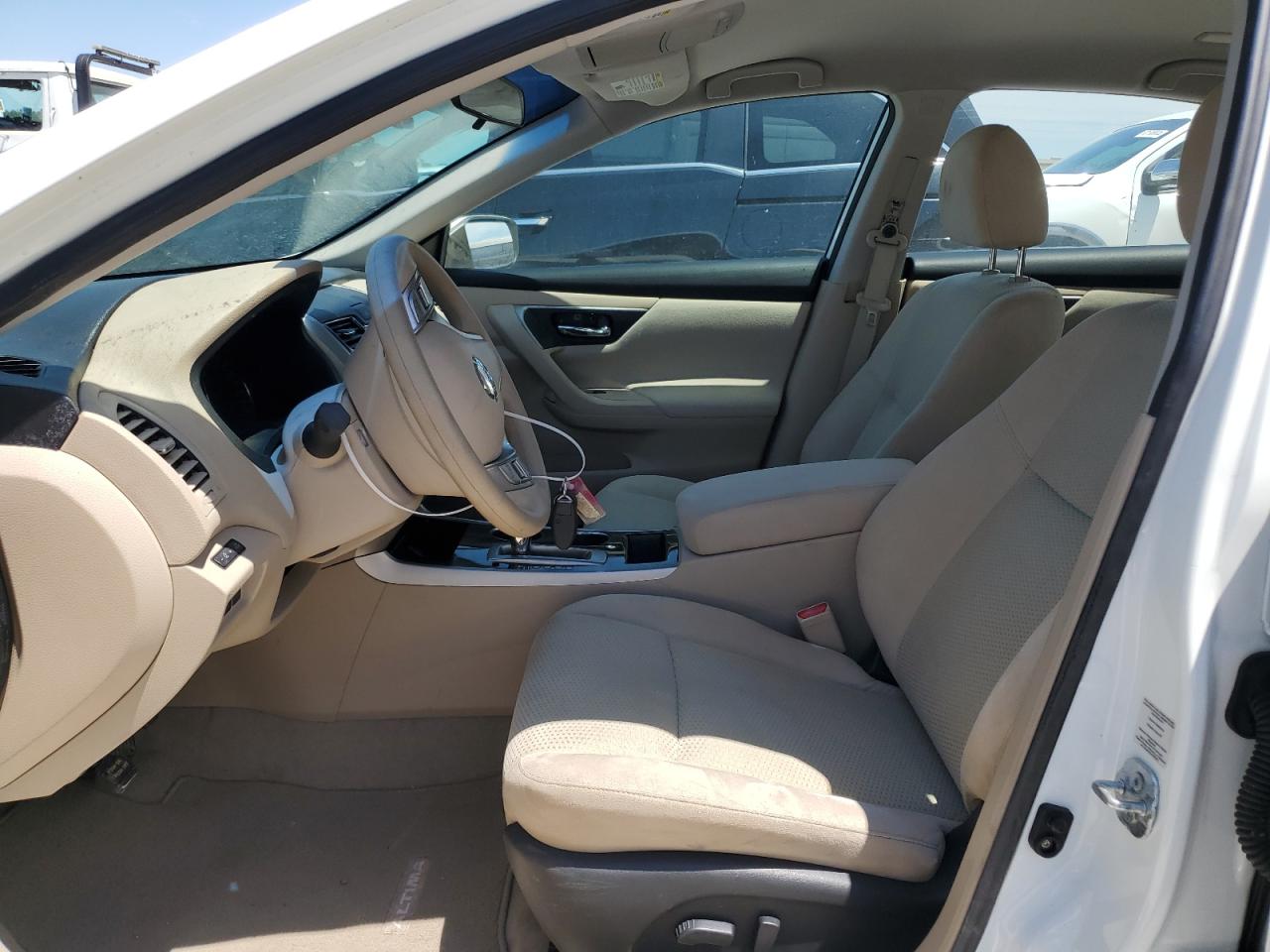 2014 Nissan Altima 2.5 vin: 1N4AL3AP0EN235443