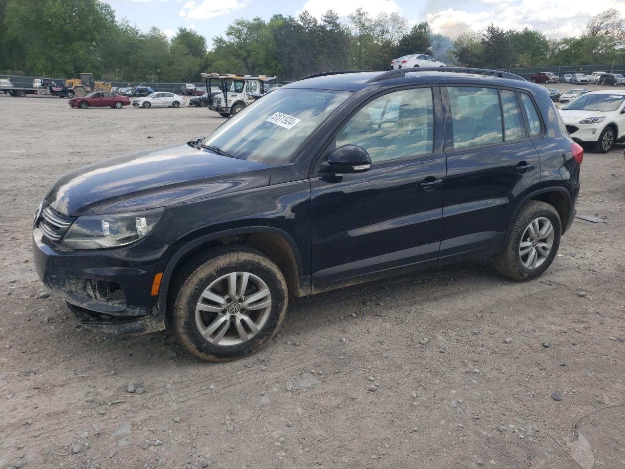 WVGAV7AX1GW517885 2016 Volkswagen Tiguan S