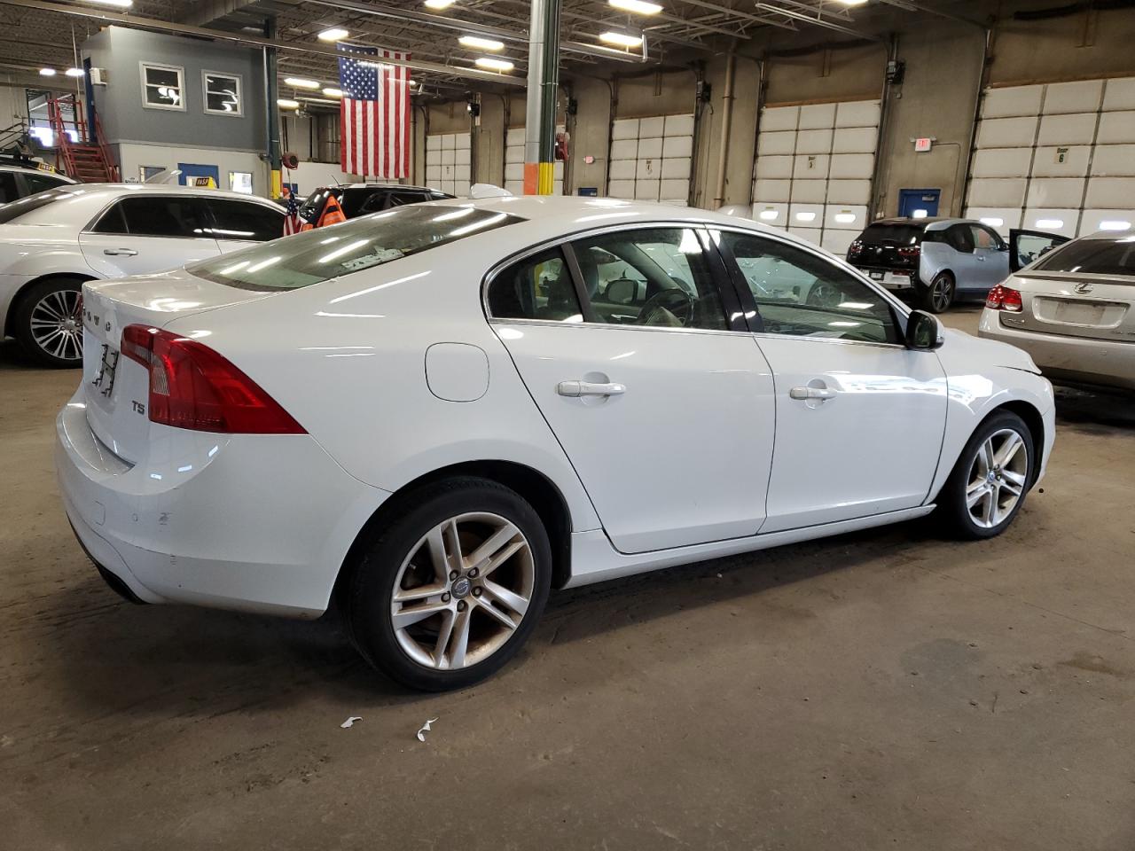 2015 Volvo S60 Premier vin: YV140MFK2F1334478