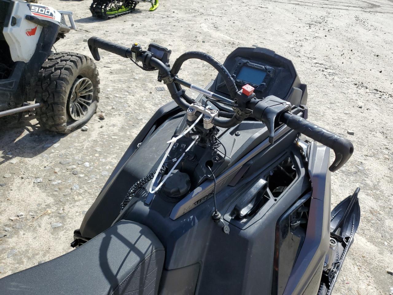 SN1TLG8R5NC223962 POLARIS SNOWMOBILE 2022
