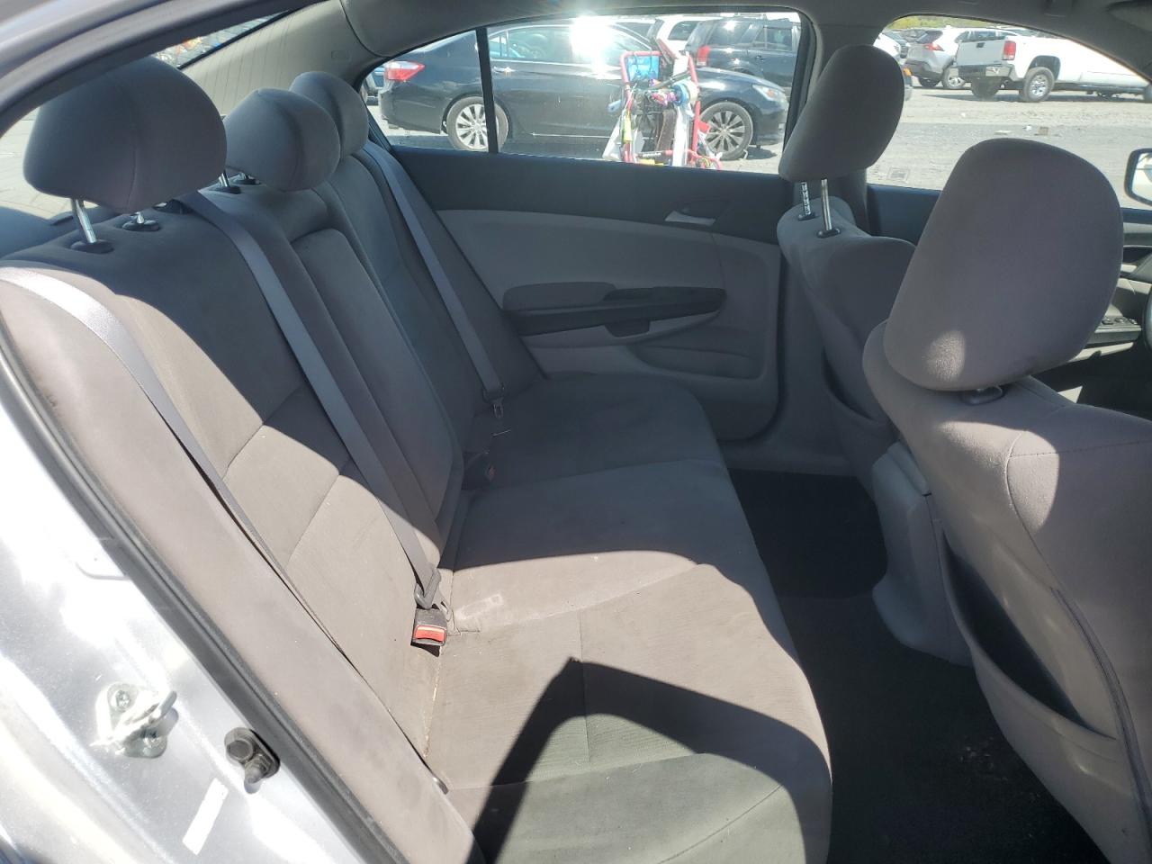 1HGCP2E38BA093792 2011 Honda Accord Lx