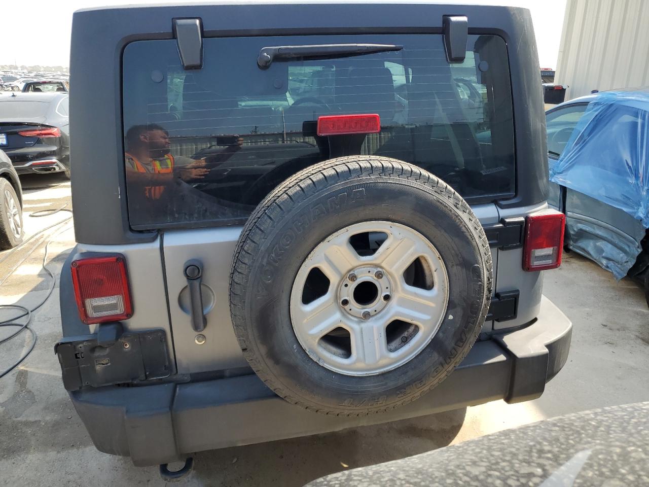 1C4BJWKG2EL107950 2014 Jeep Wrangler Unlimited Sport