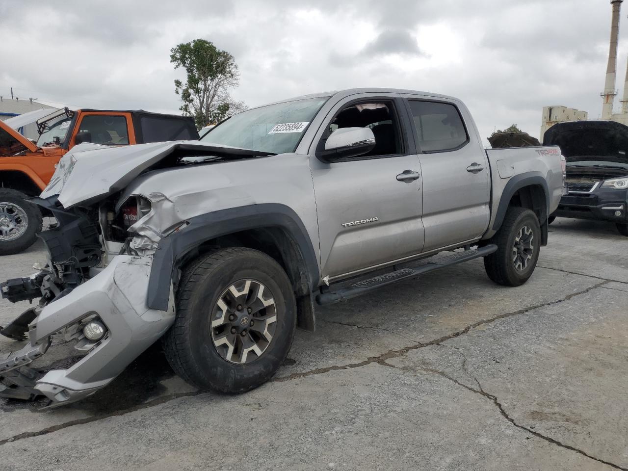 5TFCZ5AN3HX060819 2017 Toyota Tacoma Double Cab