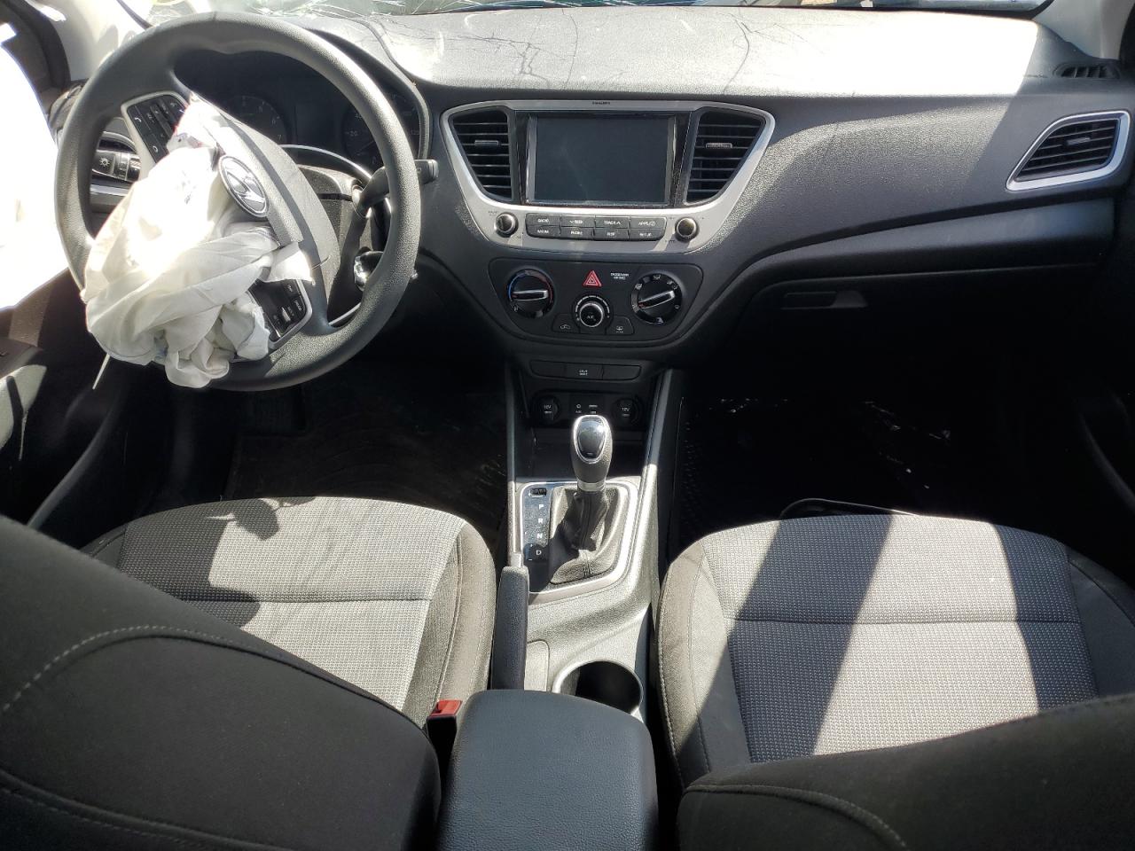 3KPC24A39KE055533 2019 Hyundai Accent Se