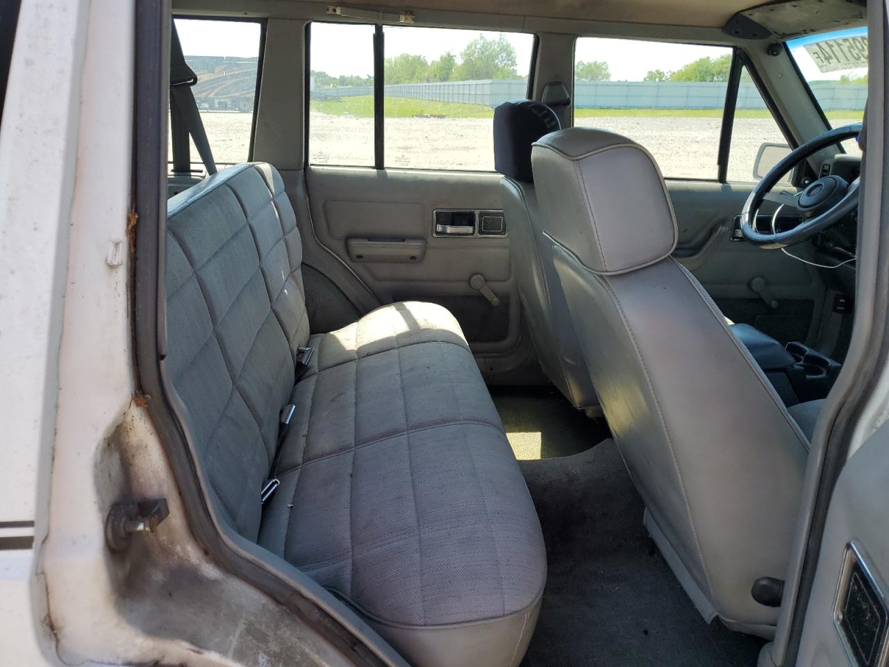 1J4FT88S6NL124179 1992 Jeep Cherokee Sport