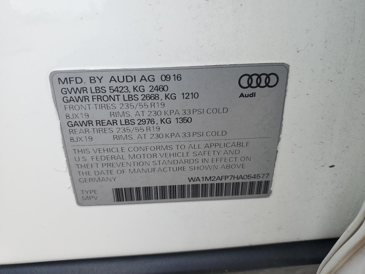 WA1M2AFP7HA054577 2017 Audi Q5 Premium Plus