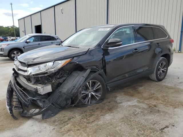 VIN 5TDZARFH4KS050423 2019 Toyota Highlander, LE no.1