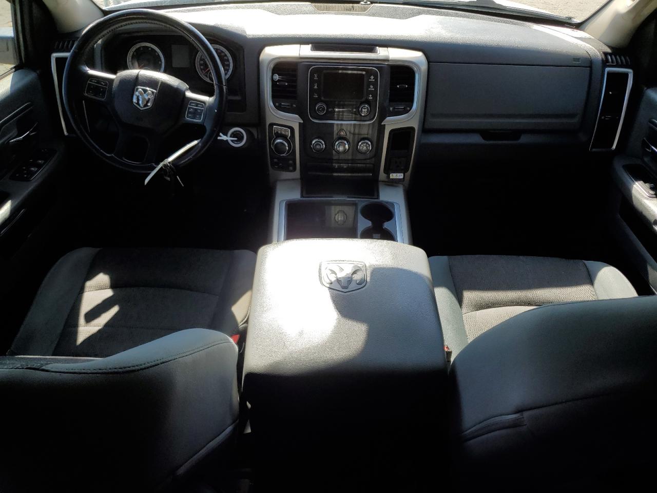 1C6RR7GT6ES148016 2014 Ram 1500 Slt