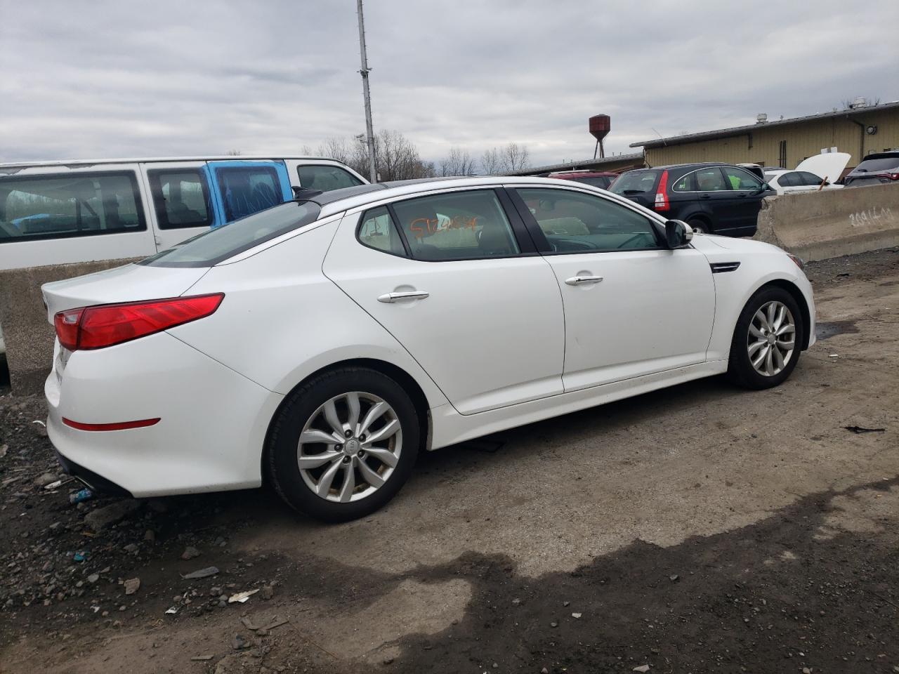 5XXGN4A72FG356010 2015 Kia Optima Ex