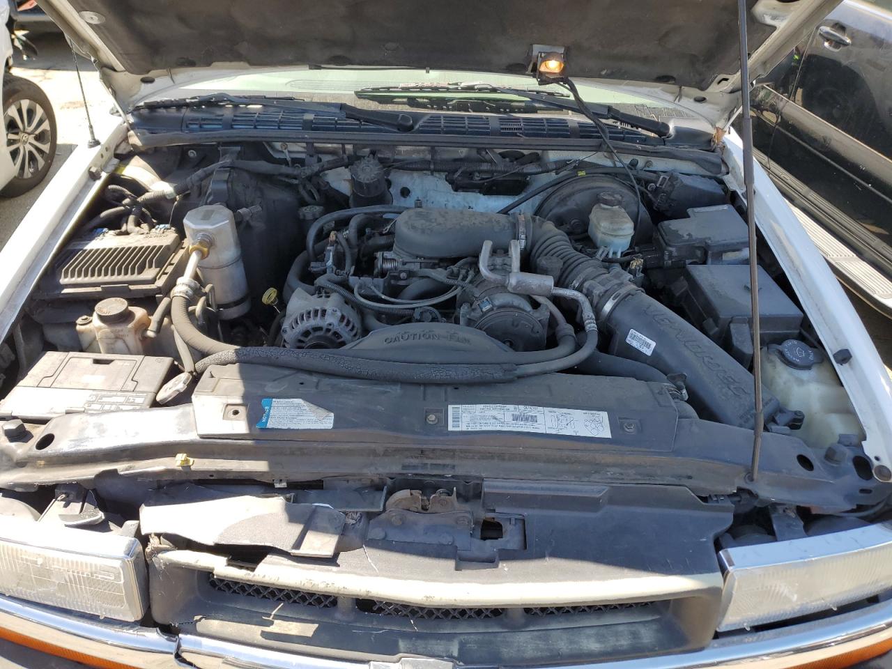 1GNCS13W7Y2308951 2000 Chevrolet Blazer