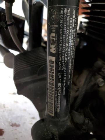 2011 HARLEY-DAVIDSON FLHTCU 1HD1FC419BB637594