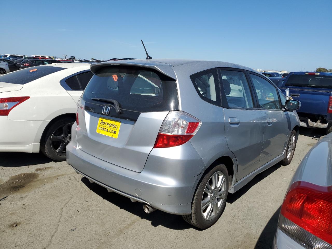 JHMGE8H58BC011293 2011 Honda Fit Sport