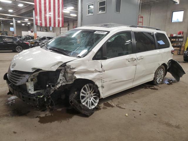2017 TOYOTA SIENNA XLE - 5TDYZ3DC7HS801256