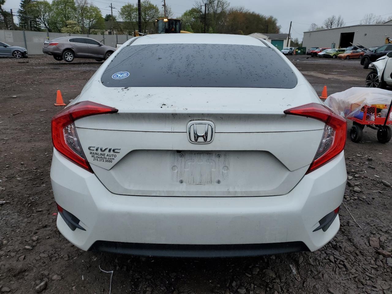 2HGFC2F60KH582366 2019 Honda Civic Lx