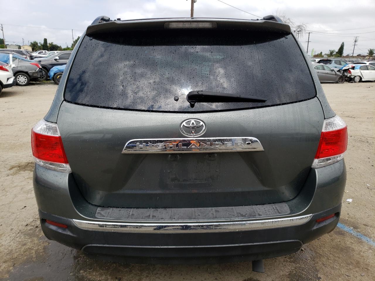 2012 Toyota Highlander Base vin: 5TDZK3EHXCS089319