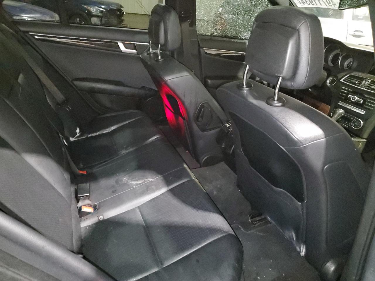 WDDGF8AB8EG162667 2014 Mercedes-Benz C 300 4Matic